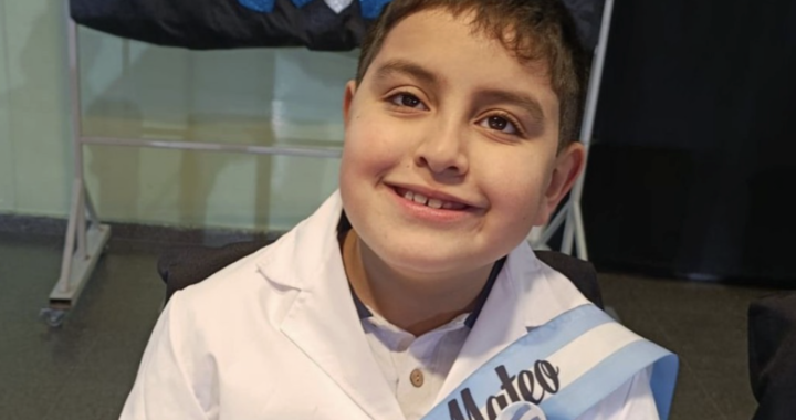 La historia de Mateo y el camino hacia una escuela que lo hizo sentir parte